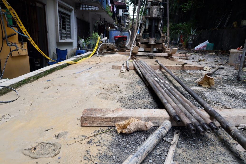 me03主文-大都会-友乃德花园土崩修复工程开始动工啦!/10图