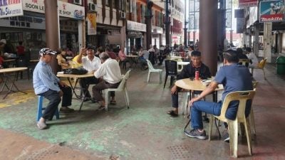 俞小珊：流浪汉减少．老人街卫生秩序改善