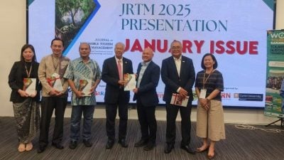 陈超耀：首10月411万人次．砂要冲刺破500万游客