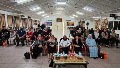 罗茜：家长照护特殊儿．须掌握早期干预知识