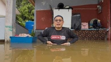 年初洪灾甫更换 . 电器家具又泡汤