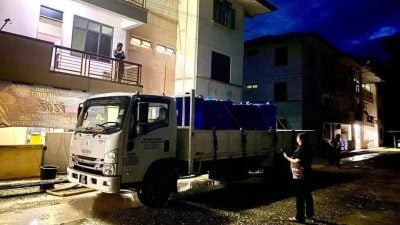 水车日夜派水应急