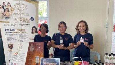 星洲展销会 | 按赞追踪向日葵芳香疗法学院 . 送万能膏