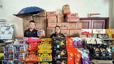 星洲展销会商家 | 8人气饼干供试吃 . 买百荣与MAT A饼干有赠品