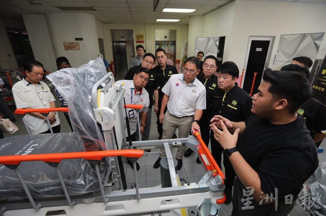 **已签发**柔：林添顺：望更多私人界参与捐赠医疗器材行动