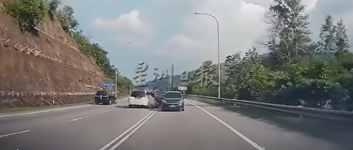 断崖岭惨烈车祸！摩托骑士疑超车不遂 迎面撞休旅车身亡