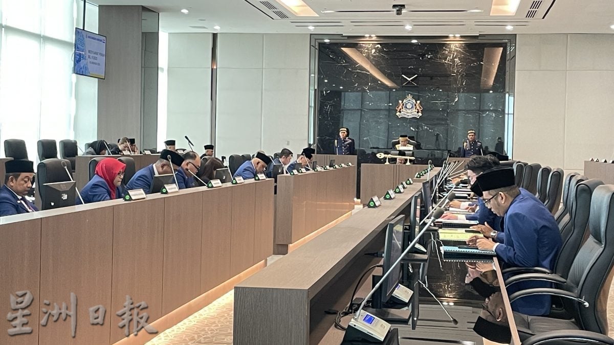 **已签发**柔：第三版头：新山市厅收入突破5.966亿 增长104.6%