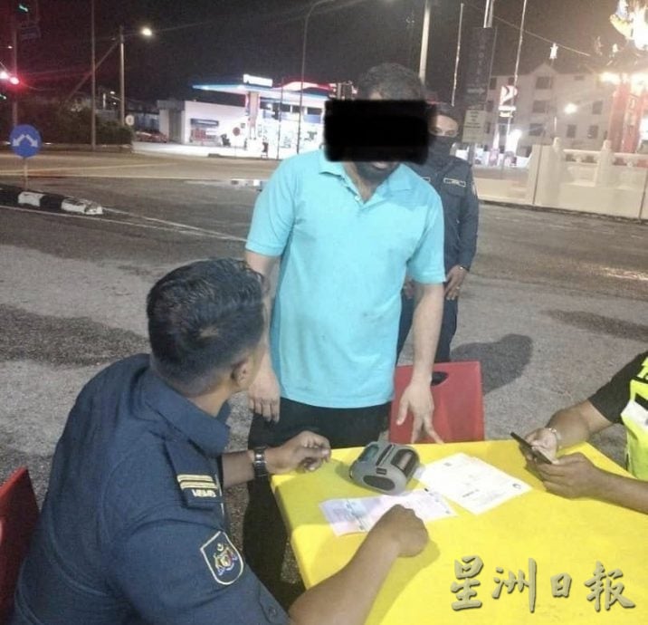 （古城封面副文）公共场所障碍物问题猖獗，市政厅11月份展开9次“障碍物清除行动”