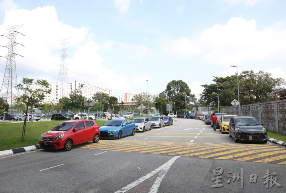 大都会/(主文)余保凭与李海云巡视捷运站停车位不足问题