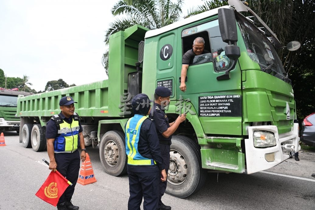 供星洲网／森陆交局一年检查4.5万辆车　违规商用车占比惊人