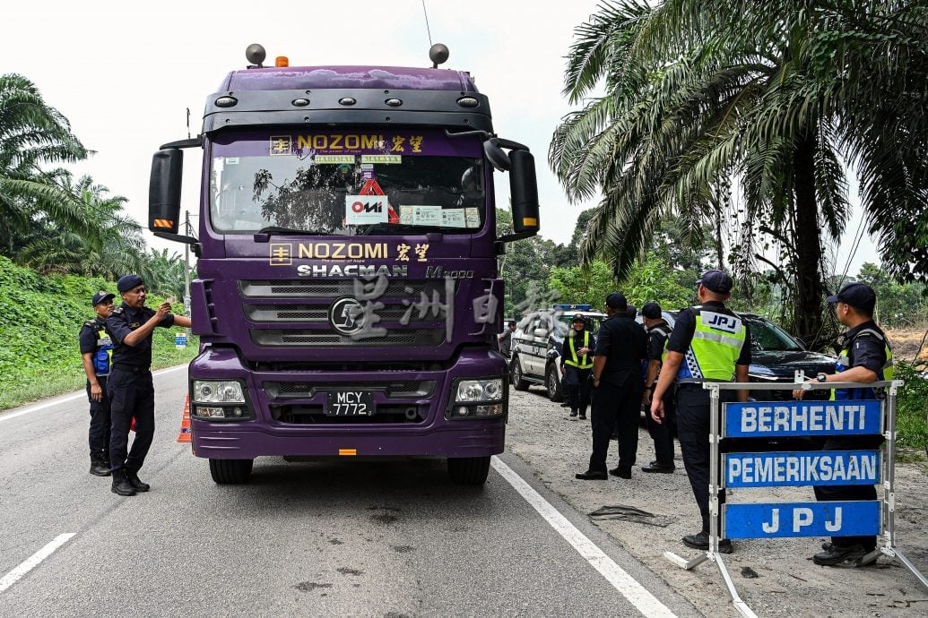 供星洲网／森陆交局一年检查4.5万辆车　违规商用车占比惊人