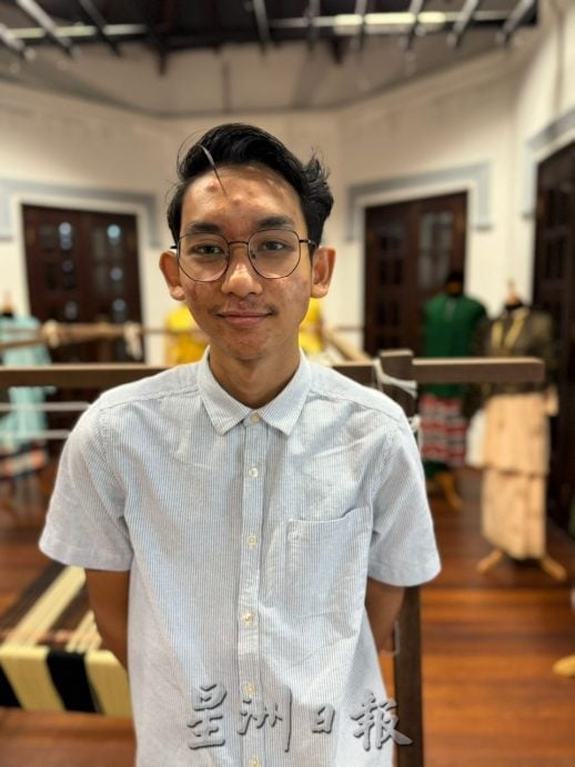 **已签发**柔：封面：新山眼〡一针一线织出“柔佛魂”  传统织线布再度被看见