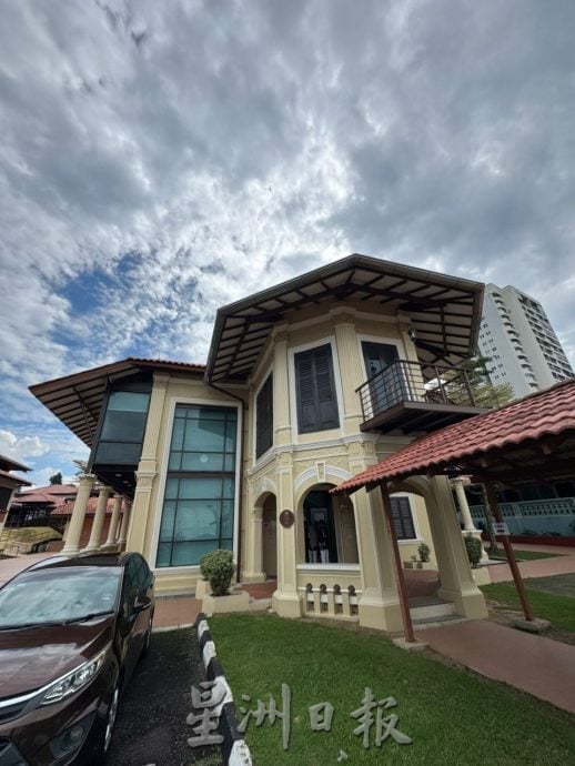 **已签发**柔：封面：新山眼〡一针一线织出“柔佛魂”  传统织线布再度被看见