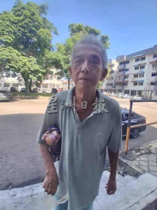 **已签发**柔（配前文）：头条之一：銮哈芝马南组屋火灾疑涉纵火   居民盼当局加强社区安全