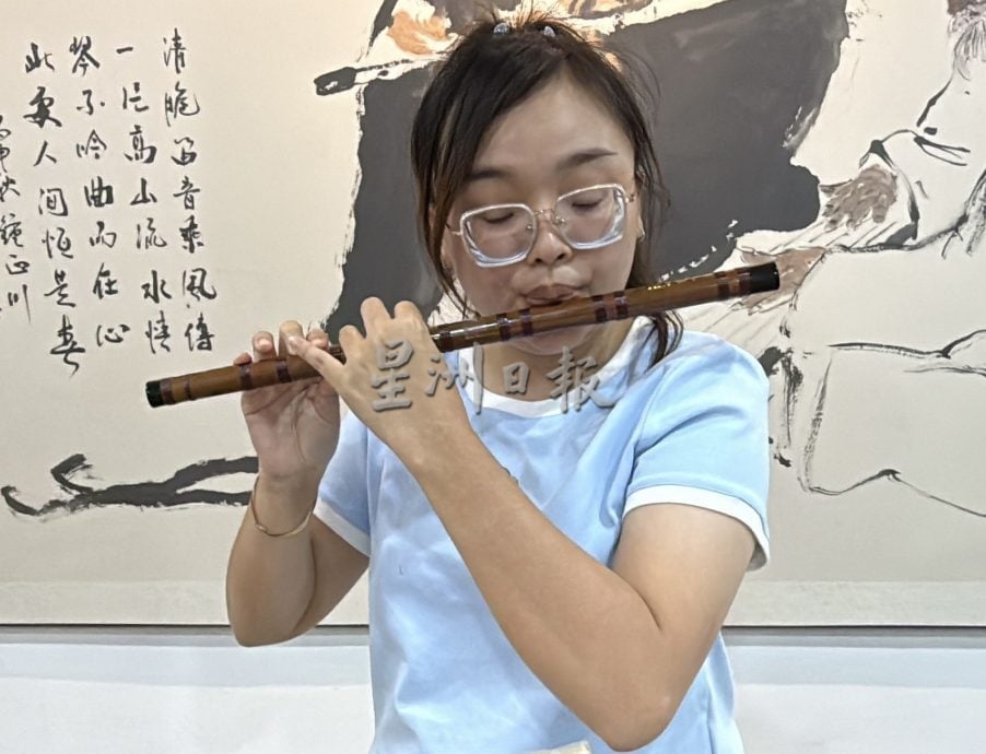 (古城第二版主文)【带你去找爱】:对笛子的爱