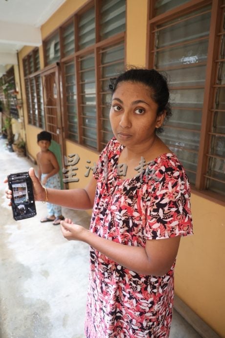 星光组屋蓄水槽故障冲破围墙 居民：漏水数天前已投诉却无人处理