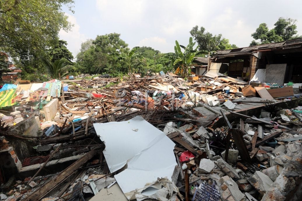 大都会/颜登逸率队声援巴板路居民,呼吁合理安置和赔偿