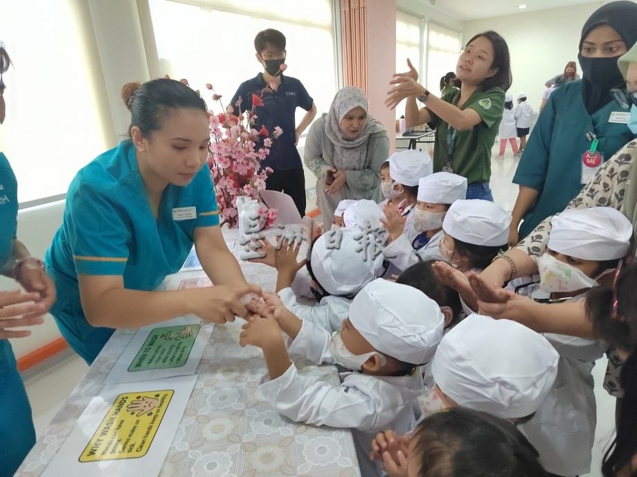 “小小实习医生” 走进森华专科医院　开启趣味医疗体验之旅