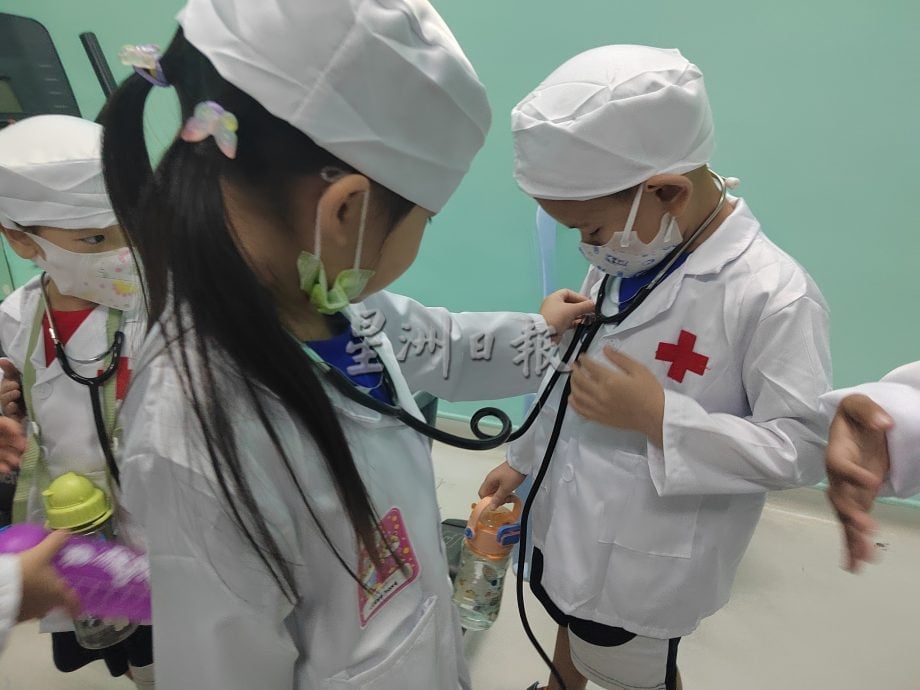 “小小实习医生” 走进森华专科医院　开启趣味医疗体验之旅