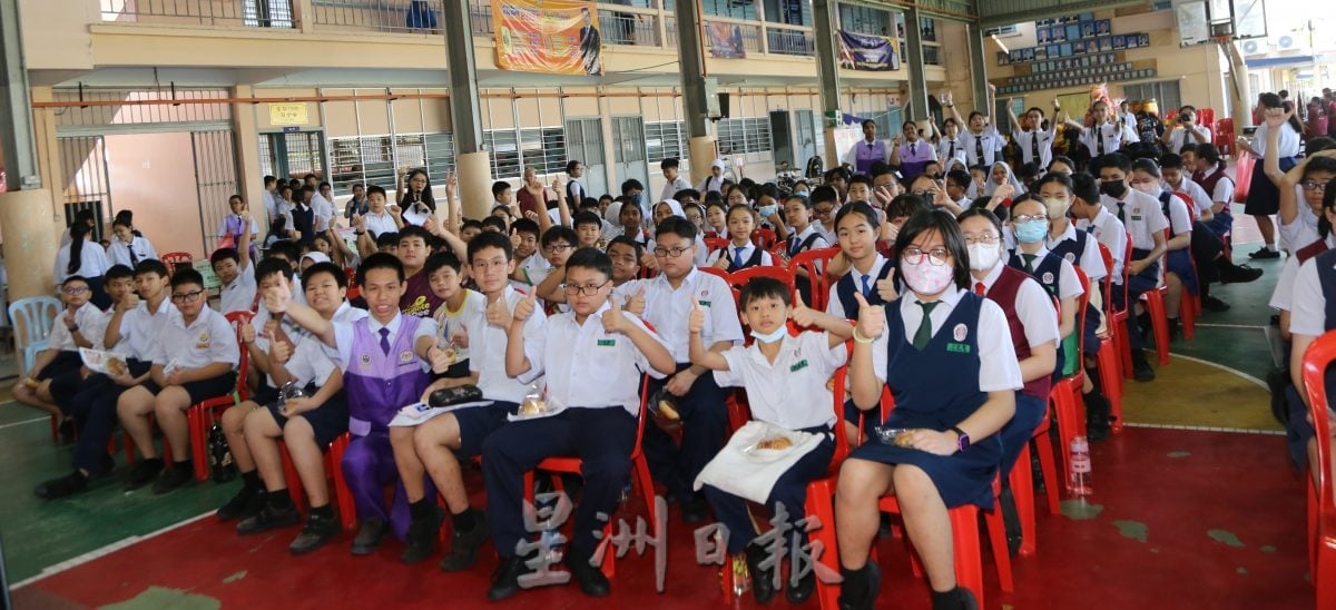 崇华华中入选全国STI100计划 成霹重点STEM发展学校