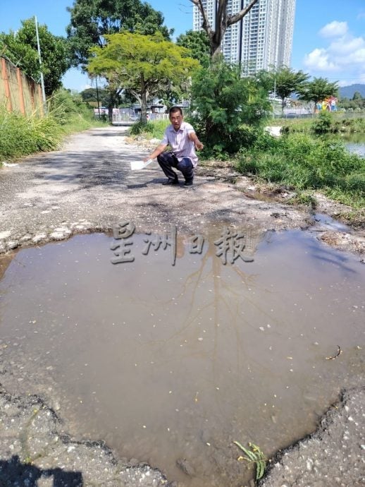 大都会/垂钓矿湖胜地沦为弃湖 惹来蚊虫毒蛇 大煞风景