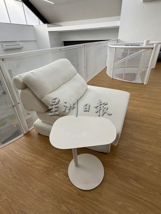 (古城第三版主文)电子图书馆成学生热门学习基地·累计近千人次使用