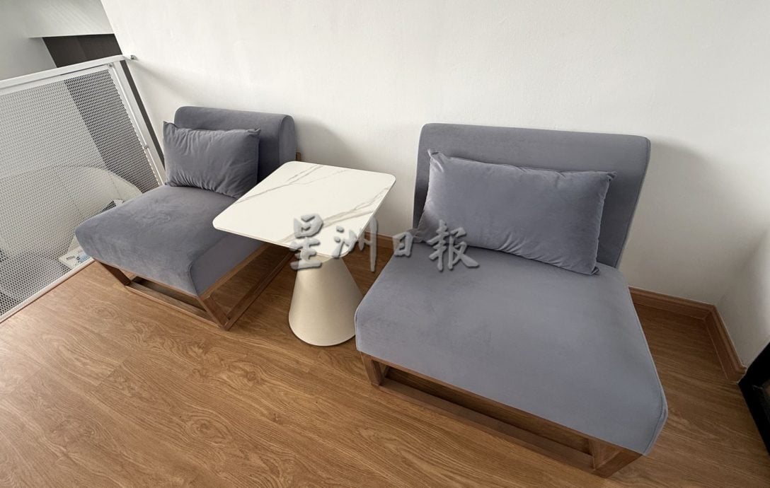 (古城第三版主文)电子图书馆成学生热门学习基地·累计近千人次使用