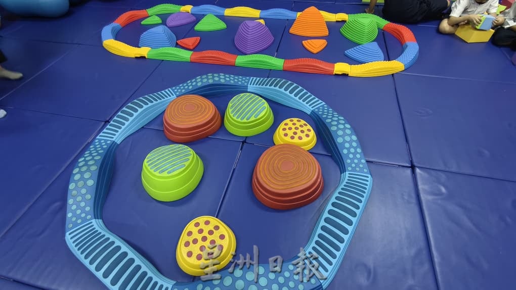 公主湖与海景扶轮社助设立   丹柏华小多功能感官治疗室启用