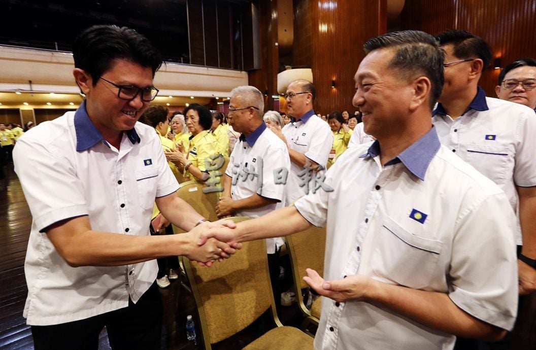 马华妇女组代表大会|“别再浪费时间陪火箭吵架!” 张盛闻促希盟速兑2承诺