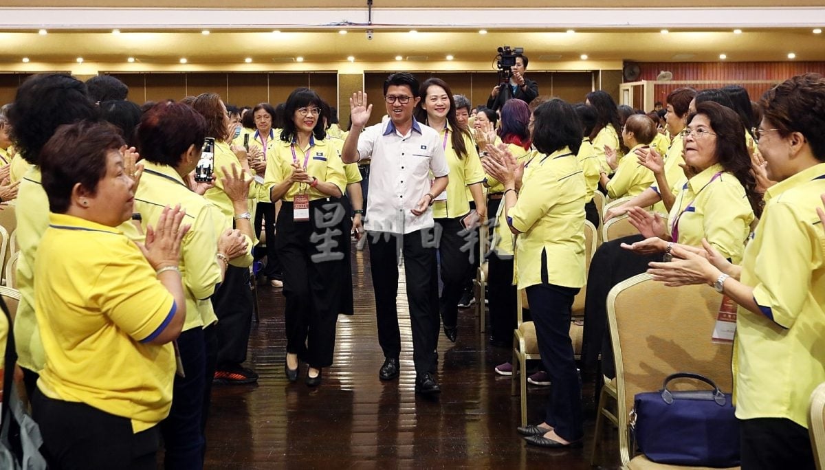 马华妇女组代表大会|“别再浪费时间陪火箭吵架!” 张盛闻促希盟速兑2承诺