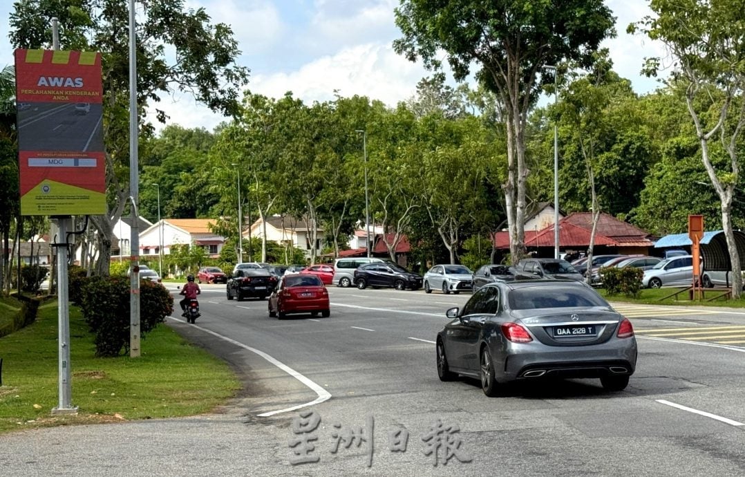 不是AES!市政厅推AI测速屏·即时显示车牌提醒勿超速