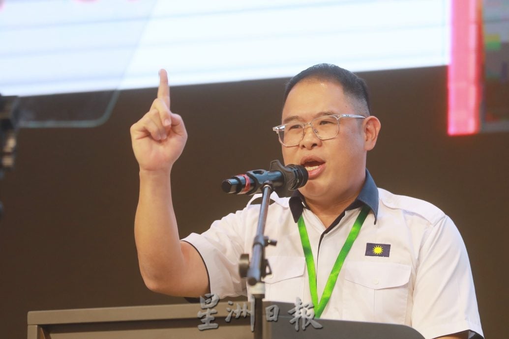 马青总团代表大会/若政府无改变 建议党退出团结政府！ 林添顺：若马华做出改革 可重新执政