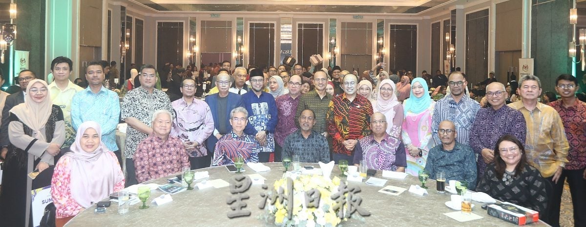 大马今年迎近20万留学生 赞比里:不影响本地学生权益