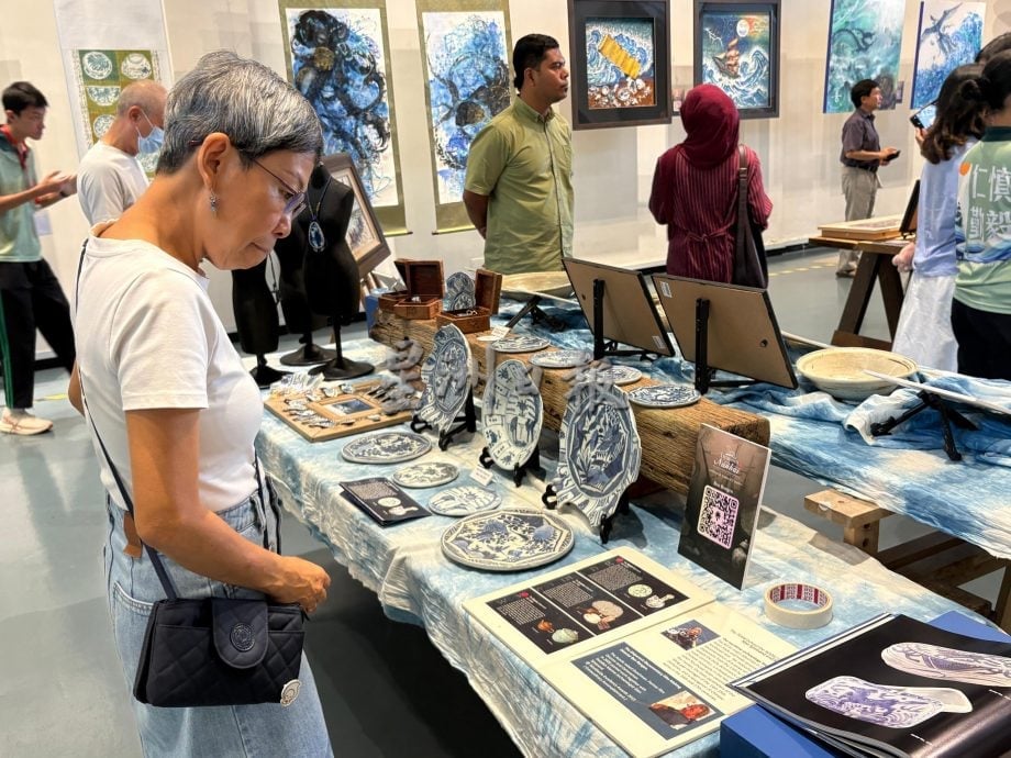 请签发(大北马)曹观友为“南海瑰宝“展览开幕