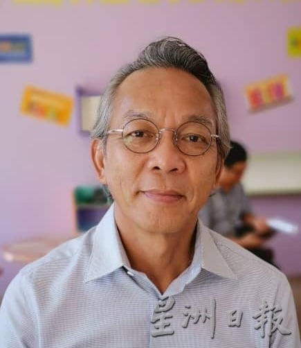 东：（已签发）促请政府把人民的心声听进心里