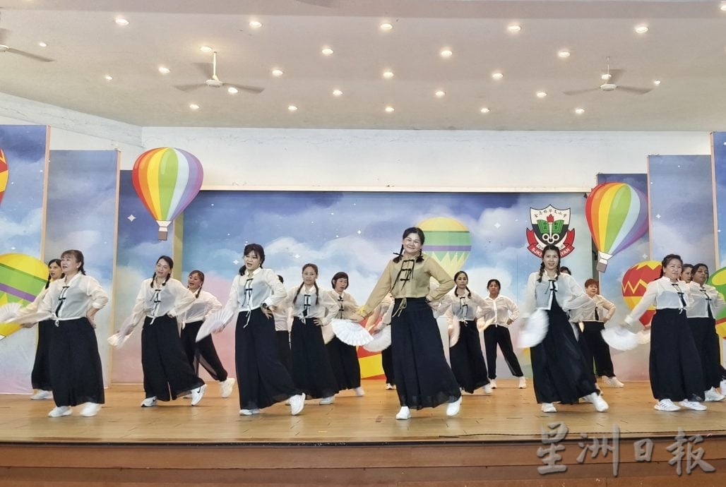 东：善导寺健康嘉年华凝聚善念 梁耀雯：携手共建有爱社区