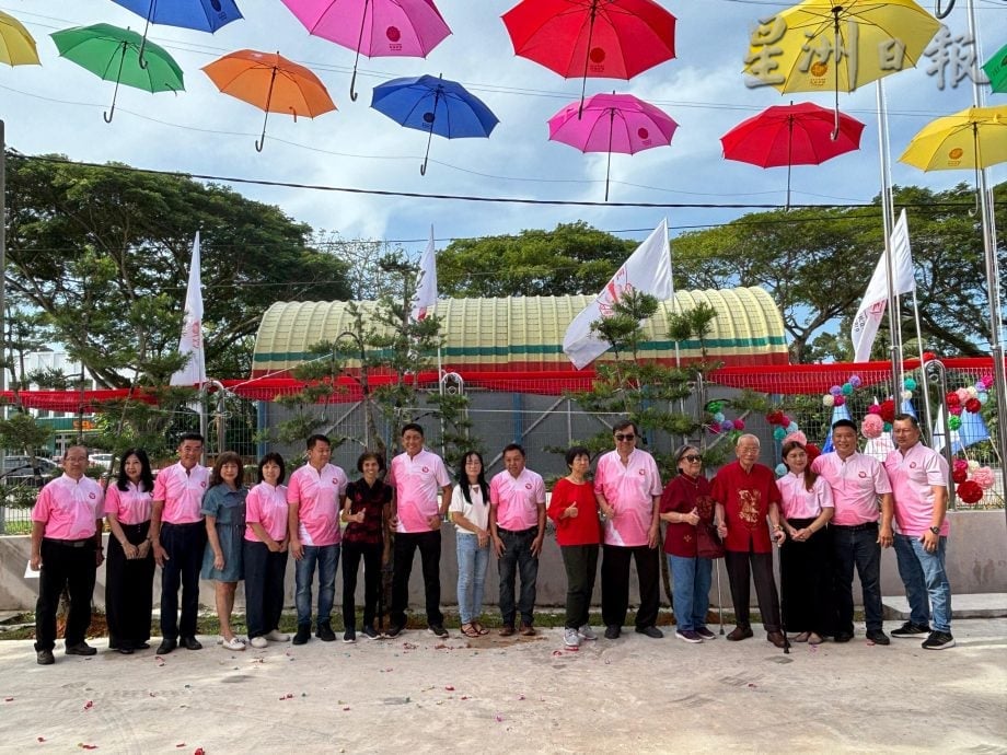 (已签发)柔:**版头**峇眼同正迎百年校庆校友回校 逾400人见证历史性时刻