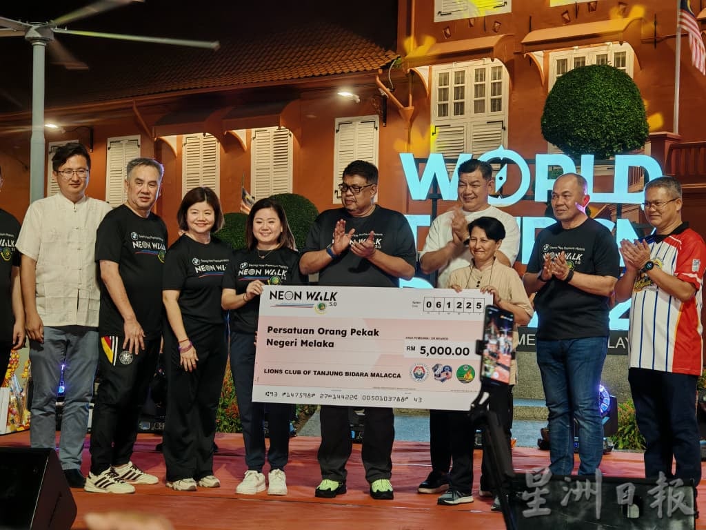 (古城封面主文)阿都拉勿夫:2026年推“马六甲夜生活2.0”,传统服饰参与可免费参观旅游景点