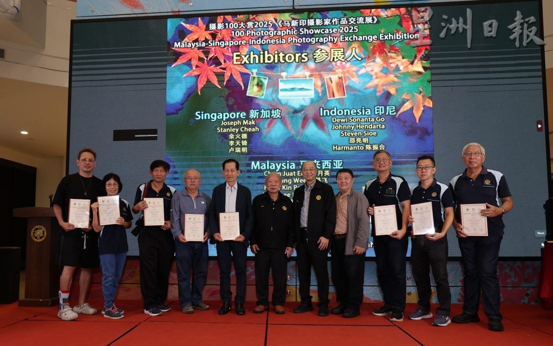 (已签发)柔:马新印16摄影家138作品 展现不同人文生态