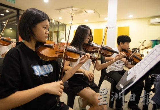 【古典音乐家养成记/03】放弃乐团乐手梦想,找到了更好玩的古典音乐舞台