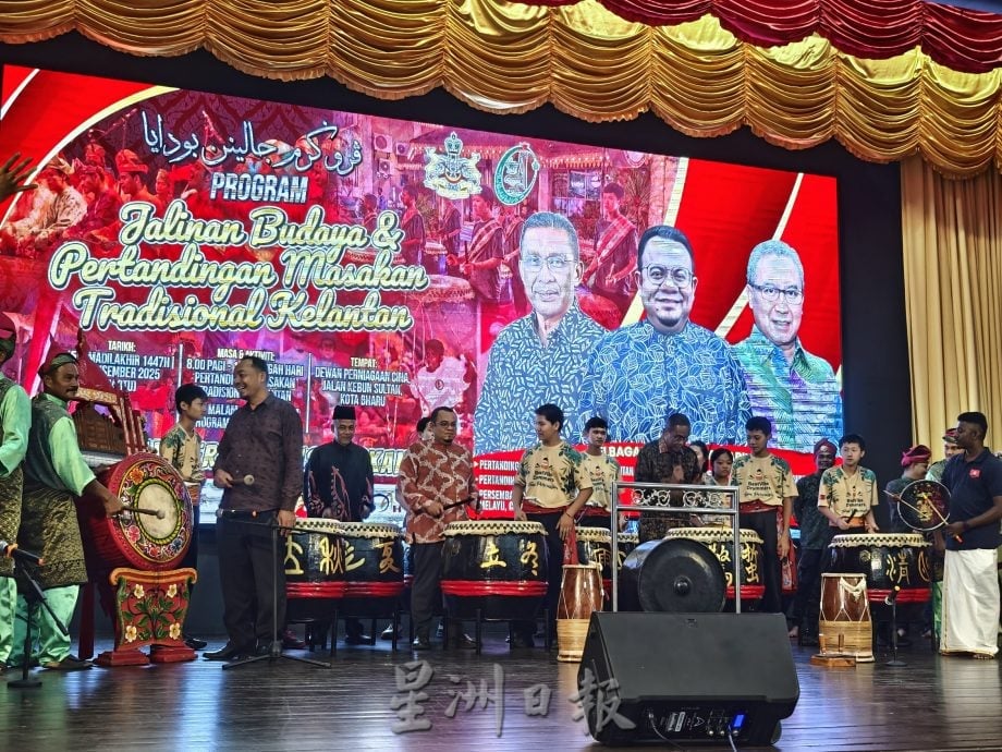 东:掌管丹州地方政府、房屋、卫生及环境委员会的行政议员希尔米阿都拉强调,吉兰丹自古以来就存在文化同化,并成为吉兰丹多元族群和谐共处的基础。