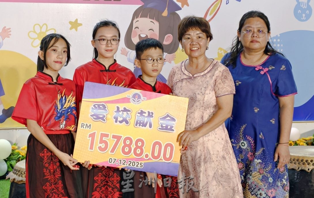 供星洲网:百年校庆余温未散 培华三机构齐勉小六毕业生续写“百年荣光”