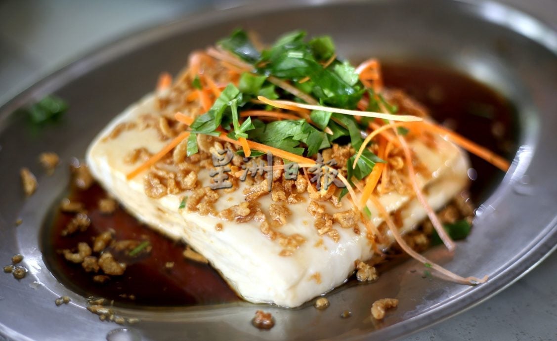 霹：9日见报∕封底主文∕新村美化动起来 | 百年谭仙庙 豆卜厂 布先新村人情味暖人心