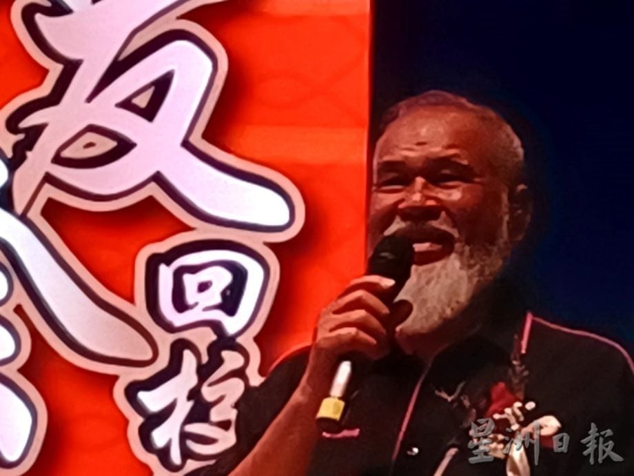 早报版头－大都会/（主文）安新华小校友会要筹30万未达标／6图