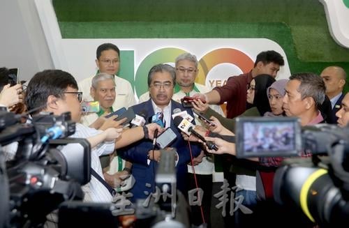 未上网/佐哈利：探讨如何让40万公顷土地用在橡胶业发展