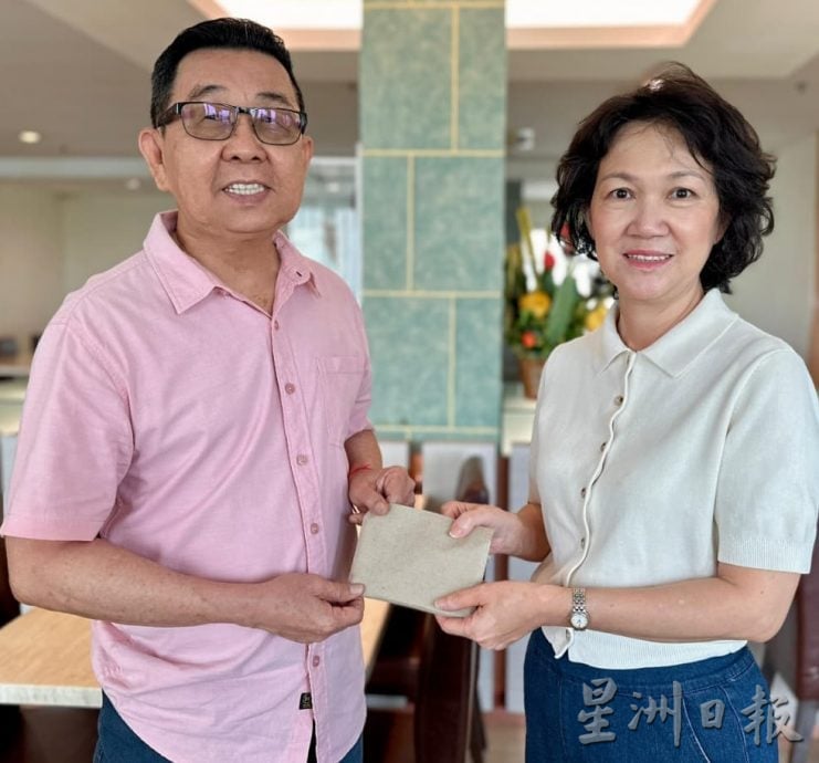 半港侨民校长张美美荣休 “王也好基金”颁奖金