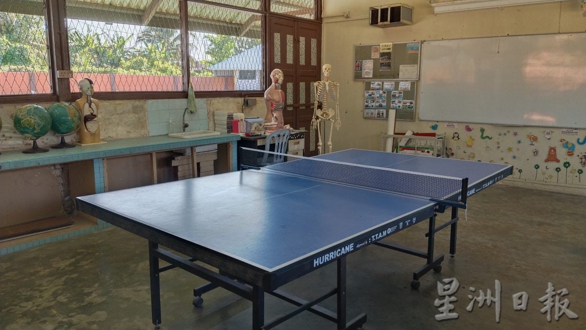 霹:10日见报∕封底主文∕微型华小 不微使命|万岭华联华小 学生仅7人 三机构肩负使命让学生快乐成长