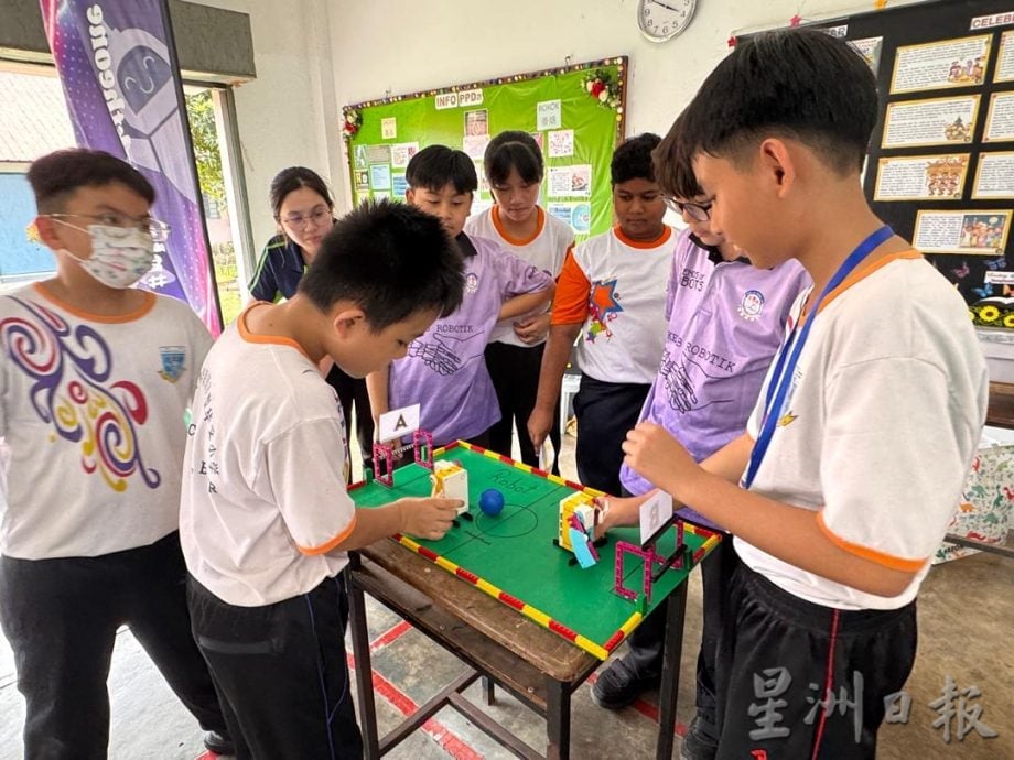 霹:10日见报∕封底主文∕微型华小 不微使命|万岭华联华小 学生仅7人 三机构肩负使命让学生快乐成长