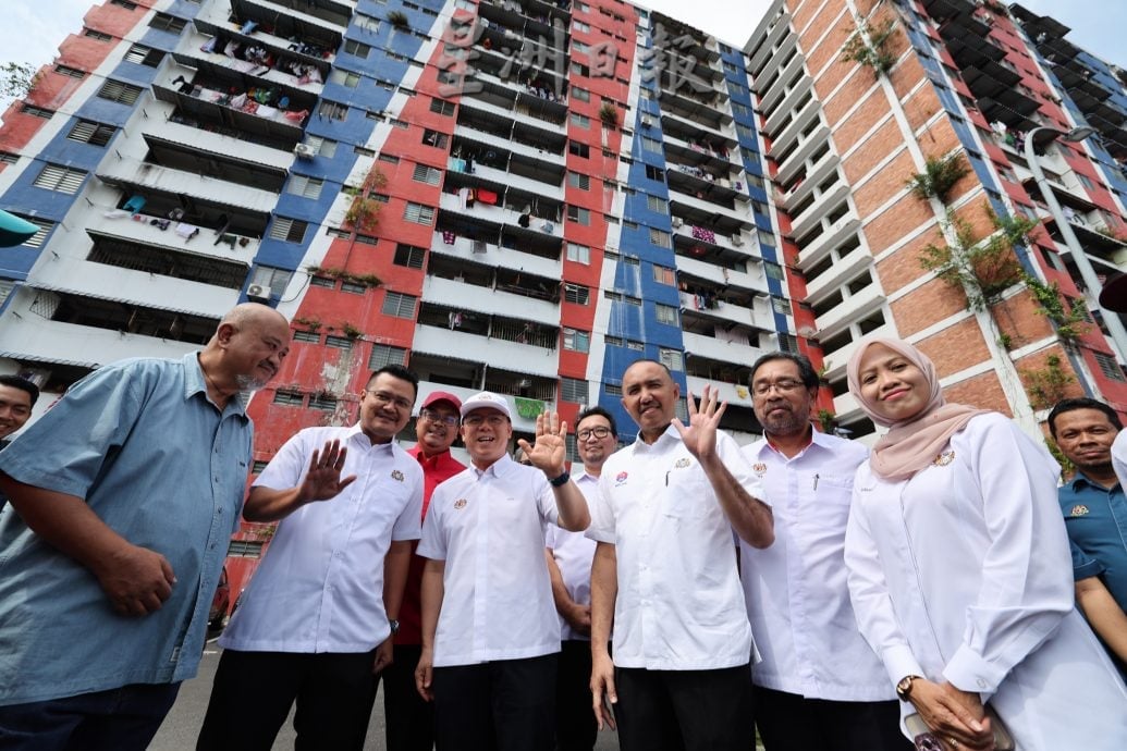 **已签发**柔:封面:主文:房地部房屋维修计划开展 柔今年获510万批18工程