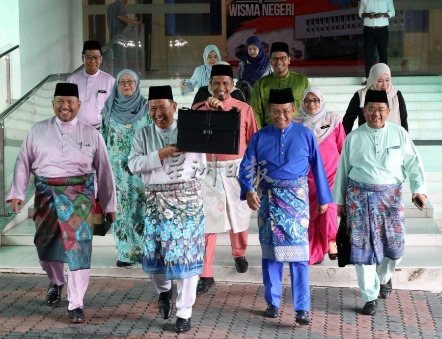 供星洲网:赤字预算“观感不佳”!末哈山建议削减大臣办公室拨款 让森州回到“平衡预算”